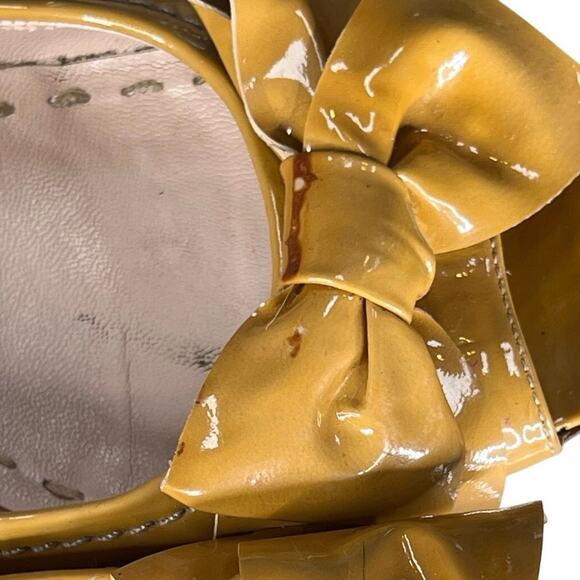 Miu Miu Women’s Beige Patent Leather Bow Crystal Studded Pumps Size 40.5 US 9.5 - Picture 14 of 14